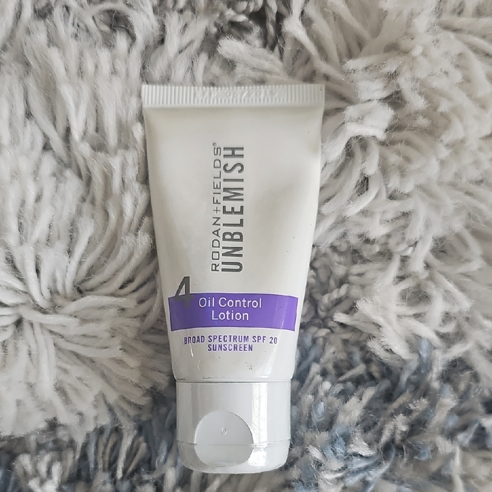 Rodan and fields Unblemish oil control lotion
